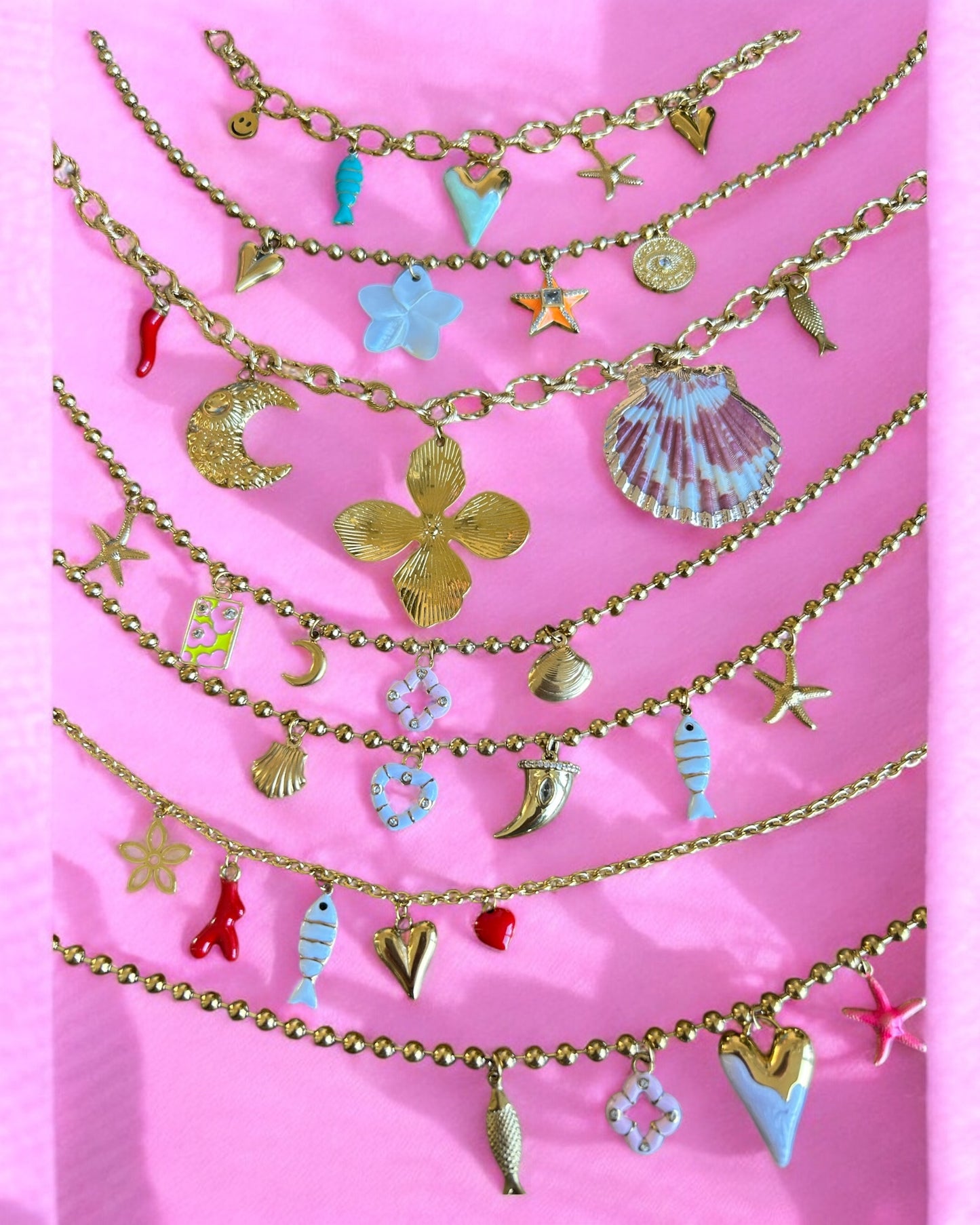 Bedelketting boy and girl
